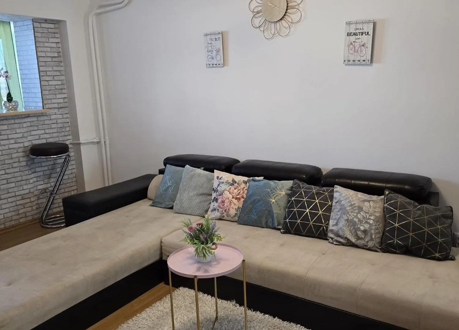 Apartament Ultracentral 3 Camere Bucharest 0*,  Romania